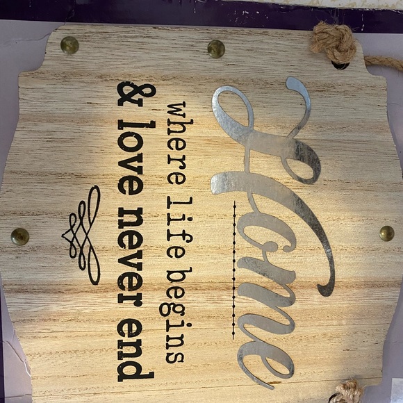 Decor hangings, these are $10 each. - Picture 1 of 2